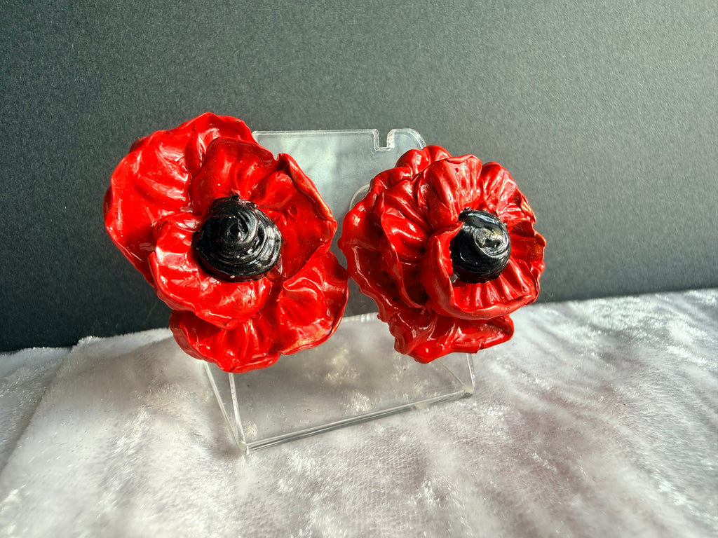 Poppy Floral Sculpture Earrings